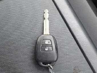 TOYOTA HIACE 2014 Image 10