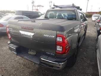 TOYOTA HILUX 2023 Image 3