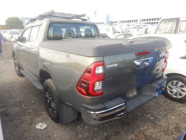 TOYOTA HILUX 2023 Image 21