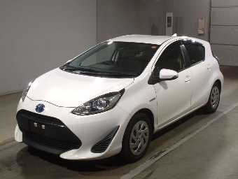 TOYOTA AQUA 2018 Image 1