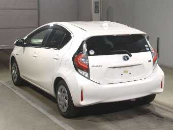 TOYOTA AQUA 2018 Image 4