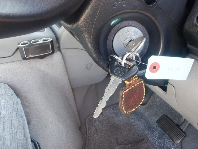 MAZDA BONGO FRIENDEE 2000 Image 24