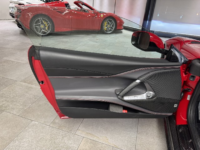 FERRARI 812 SUPERFAST 2018 Image 31