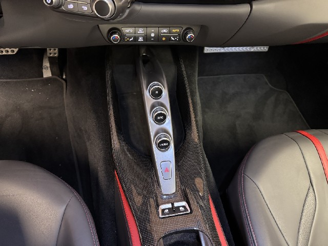 FERRARI 812 SUPERFAST 2018 Image 47