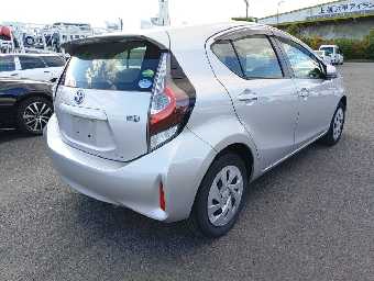 TOYOTA AQUA 2020 Image 2