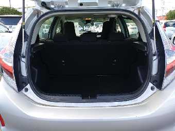 TOYOTA AQUA 2020 Image 7