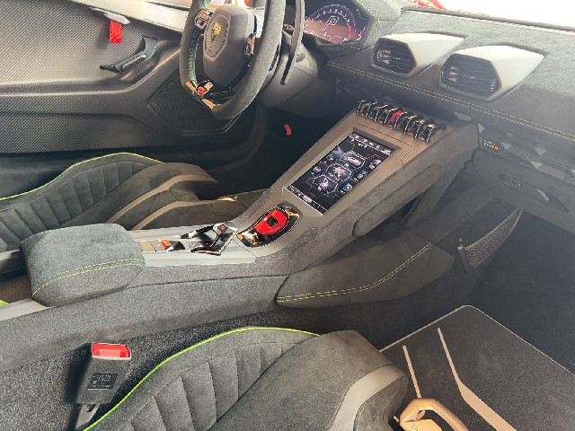 LAMBORGHINI HURACAN 2023 Image 45