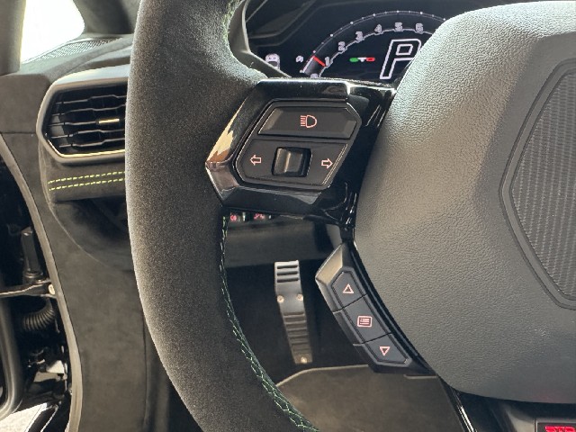 LAMBORGHINI HURACAN 2023 Image 48