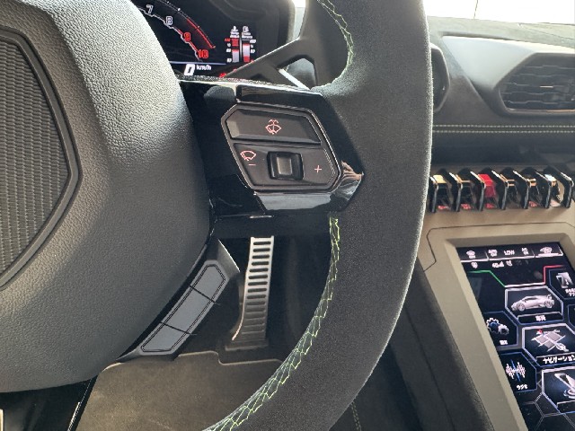 LAMBORGHINI HURACAN 2023 Image 49