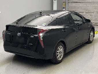 TOYOTA PRIUS 2018 Image 2
