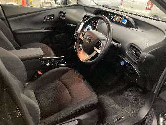 TOYOTA PRIUS 2018 Image 7