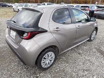 TOYOTA YARIS 2023 Image 2