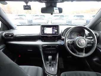 TOYOTA YARIS 2023 Image 3