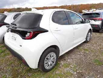 TOYOTA YARIS 2023 Image 2