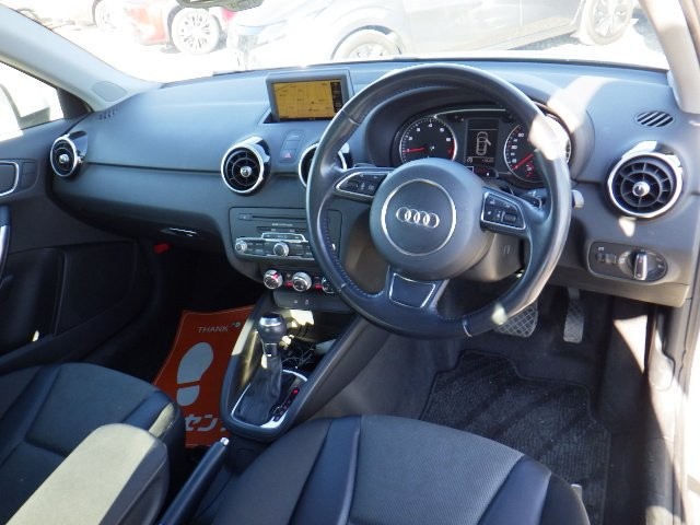 AUDI A1 2013 Image 19