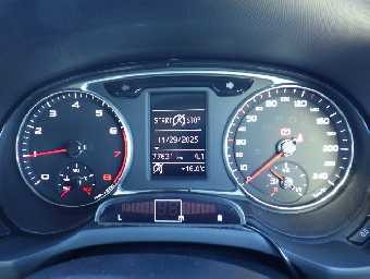 AUDI A1 2013 Image 8