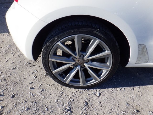 AUDI A1 2013 Image 32