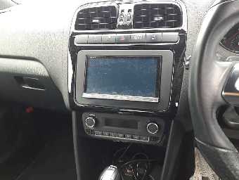 VOLKSWAGEN POLO 2013 Image 10