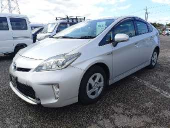 TOYOTA PRIUS 2015 Image 1