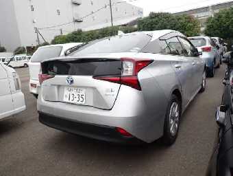 TOYOTA PRIUS 2019 Image 2
