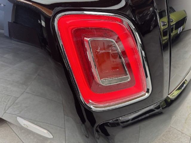 ROLLS ROYCE PHANTOM 2024 Image 27
