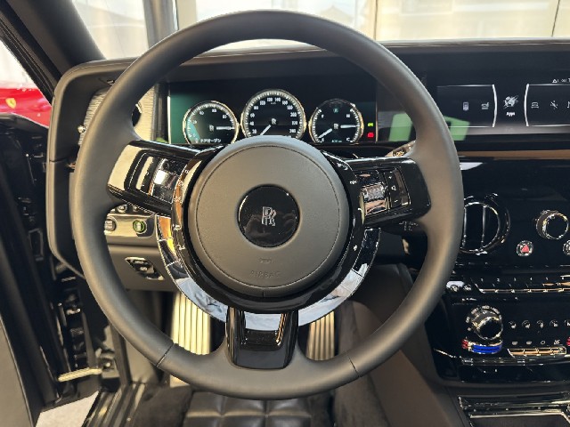 ROLLS ROYCE PHANTOM 2024 Image 50