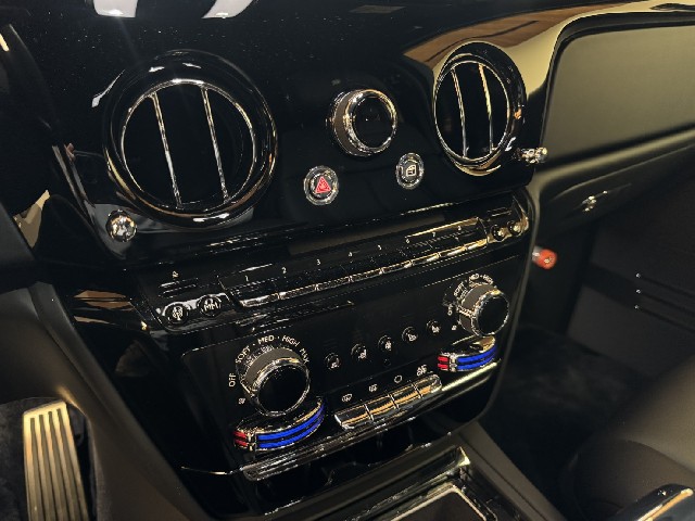 ROLLS ROYCE PHANTOM 2024 Image 52