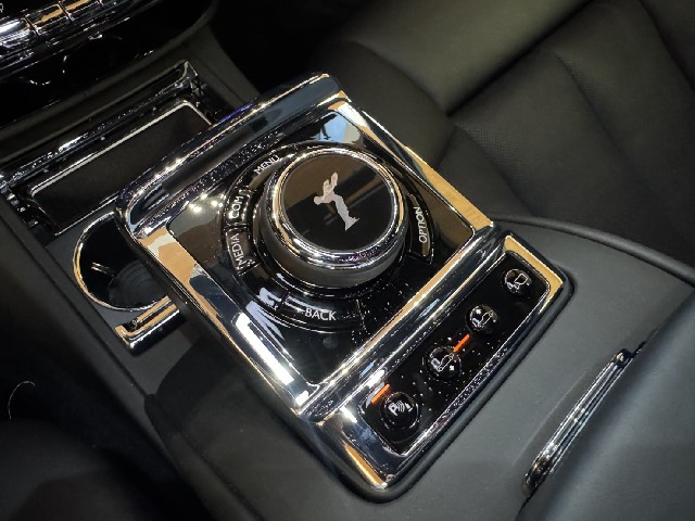 ROLLS ROYCE PHANTOM 2024 Image 53