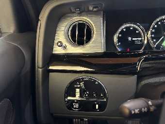 ROLLS ROYCE PHANTOM 2024 Image 59