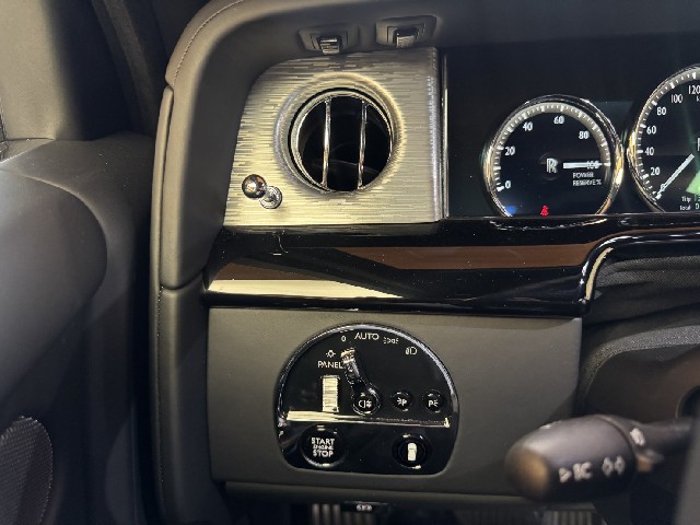 ROLLS ROYCE PHANTOM 2024 Image 65