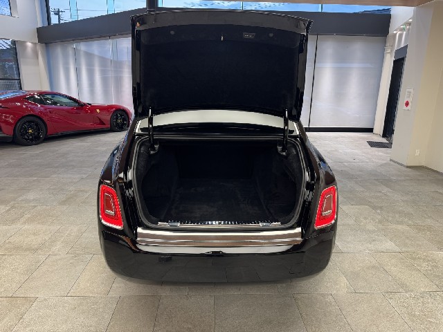 ROLLS ROYCE PHANTOM 2024 Image 74