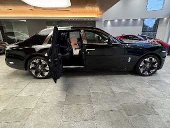 ROLLS ROYCE PHANTOM 2024 Image 10