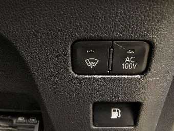 TOYOTA PRIUS 2018 Image 11