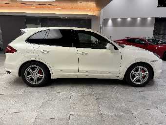 PORSCHE CAYENNE 2012 Image 4