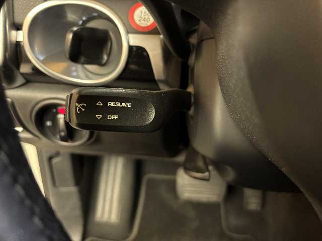 PORSCHE CAYENNE 2012 Image 40