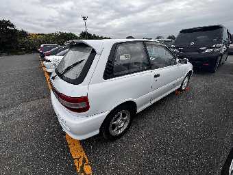 TOYOTA STARLET 1993 Image 4