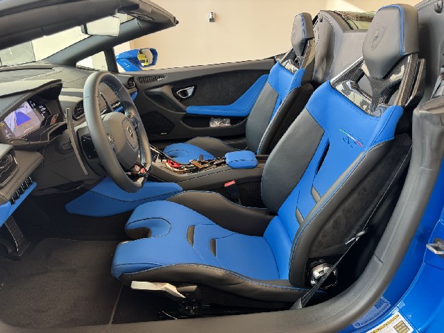 LAMBORGHINI HURACAN 2022 Image 38