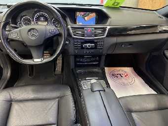 MERCEDES BENZ E CLASS 2011 Image 5