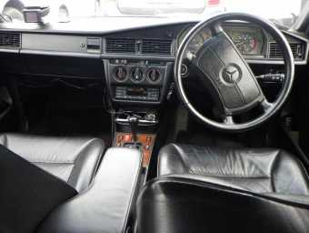 MERCEDES BENZ 190 CLASS 1991 Image 5