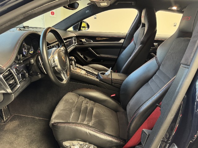 PORSCHE PANAMERA 2012 Image 30