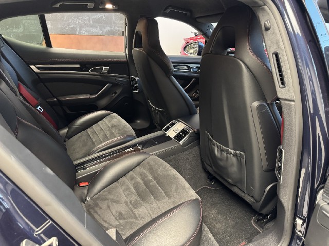 PORSCHE PANAMERA 2012 Image 37