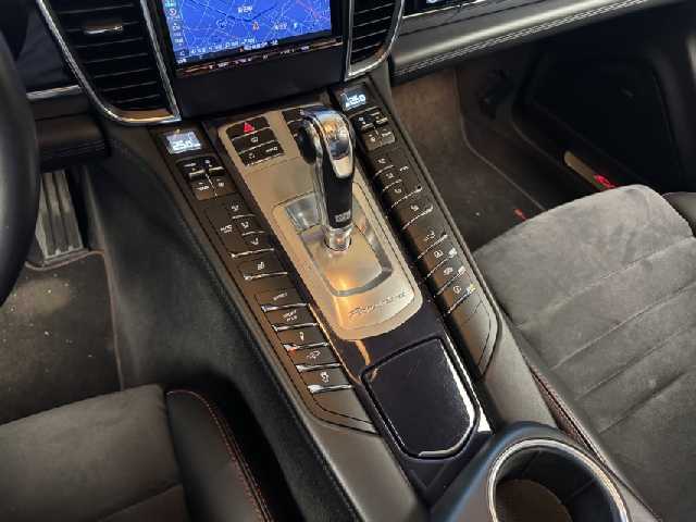 PORSCHE PANAMERA 2012 Image 52