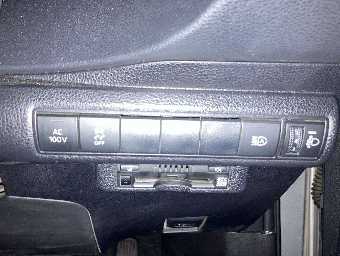 TOYOTA COROLLA TOURING 2020 Image 12