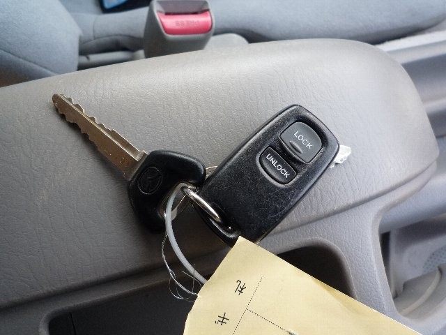 MAZDA BONGO FRIENDEE 2002 Image 26