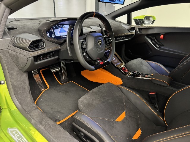 LAMBORGHINI HURACAN 2024 Image 38