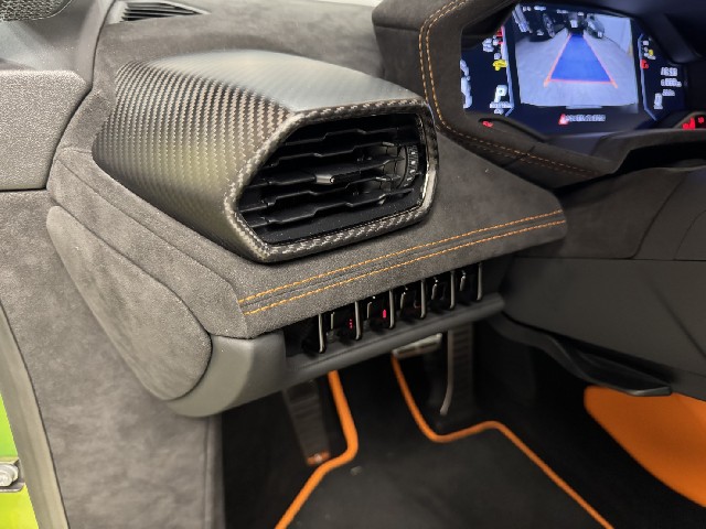 LAMBORGHINI HURACAN 2024 Image 50