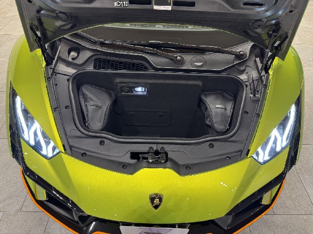LAMBORGHINI HURACAN 2024 Image 82