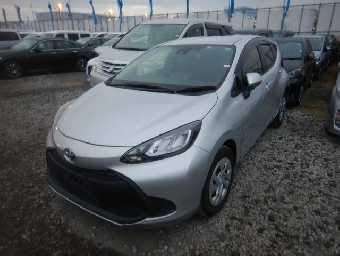 TOYOTA AQUA 2022 Image 1