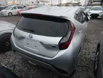 TOYOTA AQUA 2022 Image 4