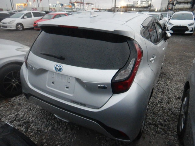 TOYOTA AQUA 2022 Image 30